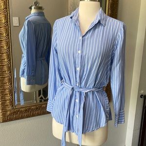 Banana Republic Blue & White Striped Long Sleeve Button Down Shirt